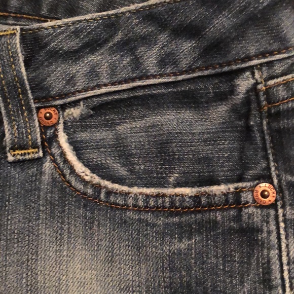 Lucky Brand jeans, low rise, boot cut, size 2 / 26, made in America - Picture 5 of 10